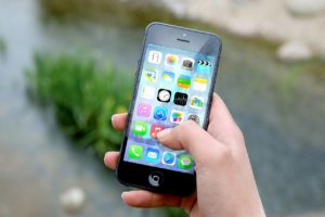 アプリインストール注意!自動更新の課金か確認!iphoneの解除方法!